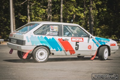 lada-2108-4x4-racing