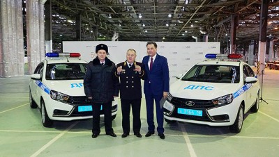 lada-vesta-police