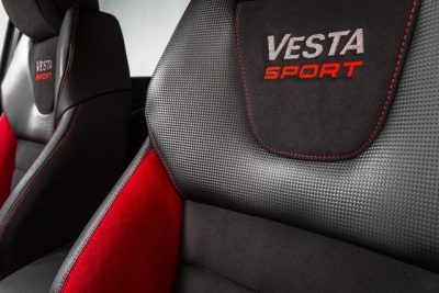 Интерьер спортивной Lada Vesta