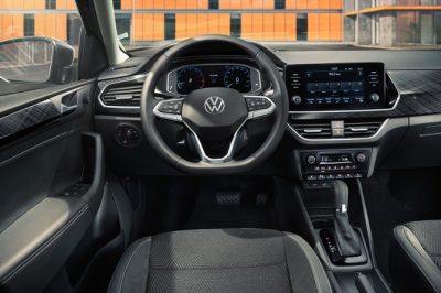 Volkswagen поделилась свежими фотографиями и подробностями о новом Polo