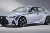 Фотографии седана Lexus IS следующего поколения утекли в Сеть.