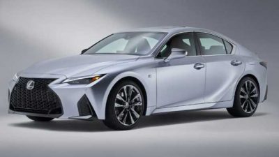 Фотографии седана Lexus IS следующего поколения утекли в Сеть.