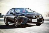 Toyota представила седан Camry в особой версии Black Edition