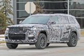 Jeep вывел на тесты трехрядный Grand Cherokee 2022 года