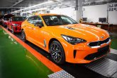 Kia назвала сроки появления обновленного Stinger в России