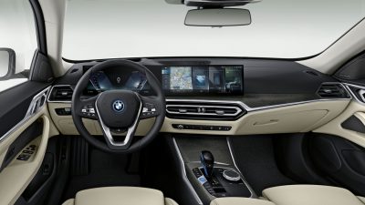 Компания BMW будет продавать «заряженный» электромобиль i4 M50 на российском рынке