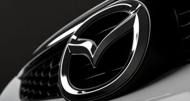 Названия двух новых кроссоверов Mazda