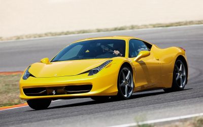 Ferrari отправит в ремонт 2 тыс. спорткаров